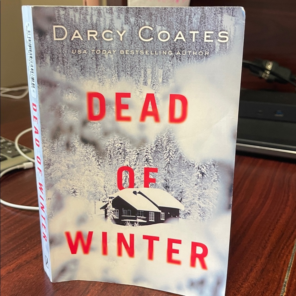 Dead of Winter by Darcy Coates Book